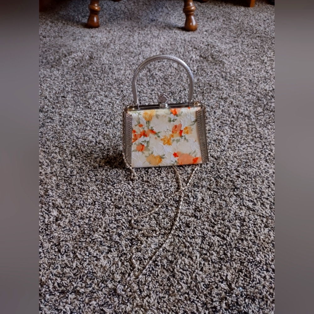 Mini Purse - Picture 3 of 6